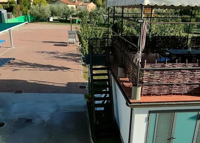 アパート La Tenuta Di Eva ピサ